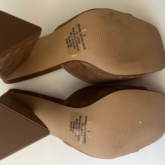 Suede Wide Block Heel Sandals - Picture 7 of 7